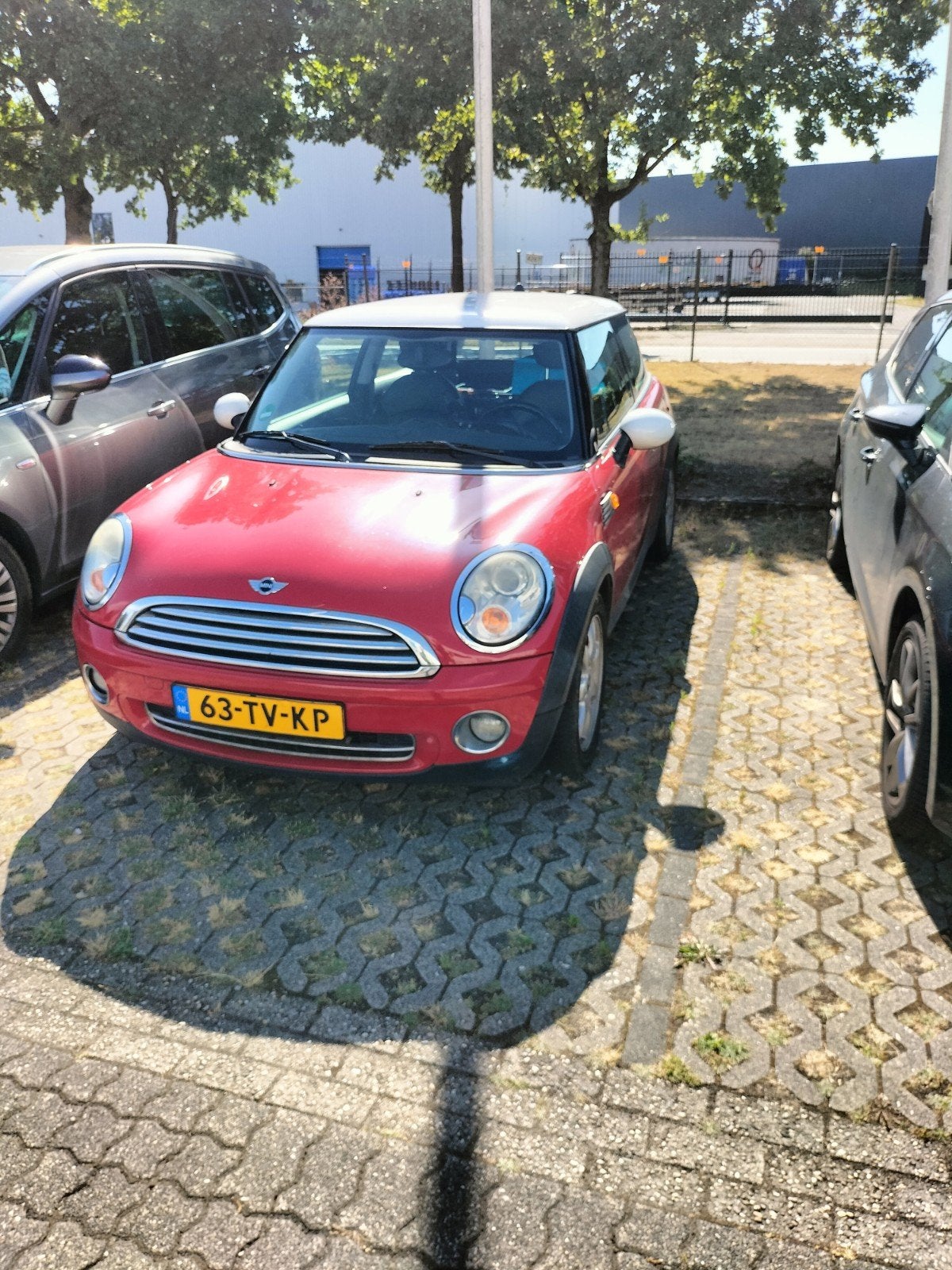 Mini Cooper 2007 1.6 120 pk, Voorwielaandrijving, Zwart, 1600 cc, Leder