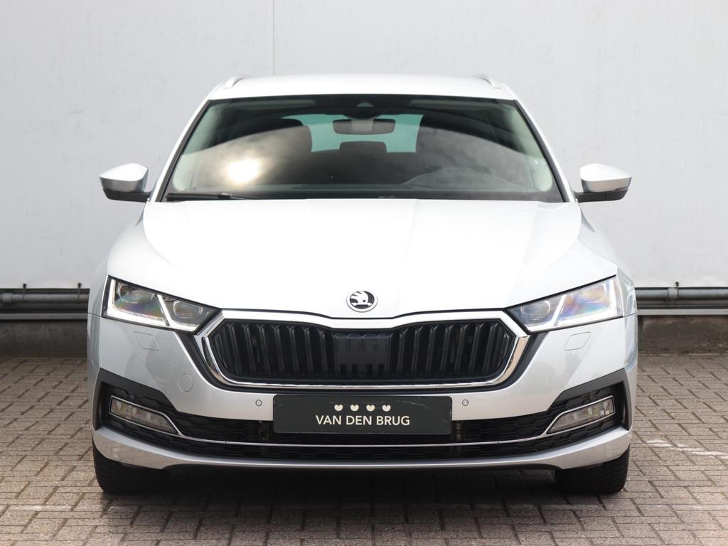 Skoda Octavia Combi 1.4 TSI iV PHEV Style | Head-up | Elektr, Auto's, Skoda, Stof, Gebruikt, Euro 6, Parkeersensor