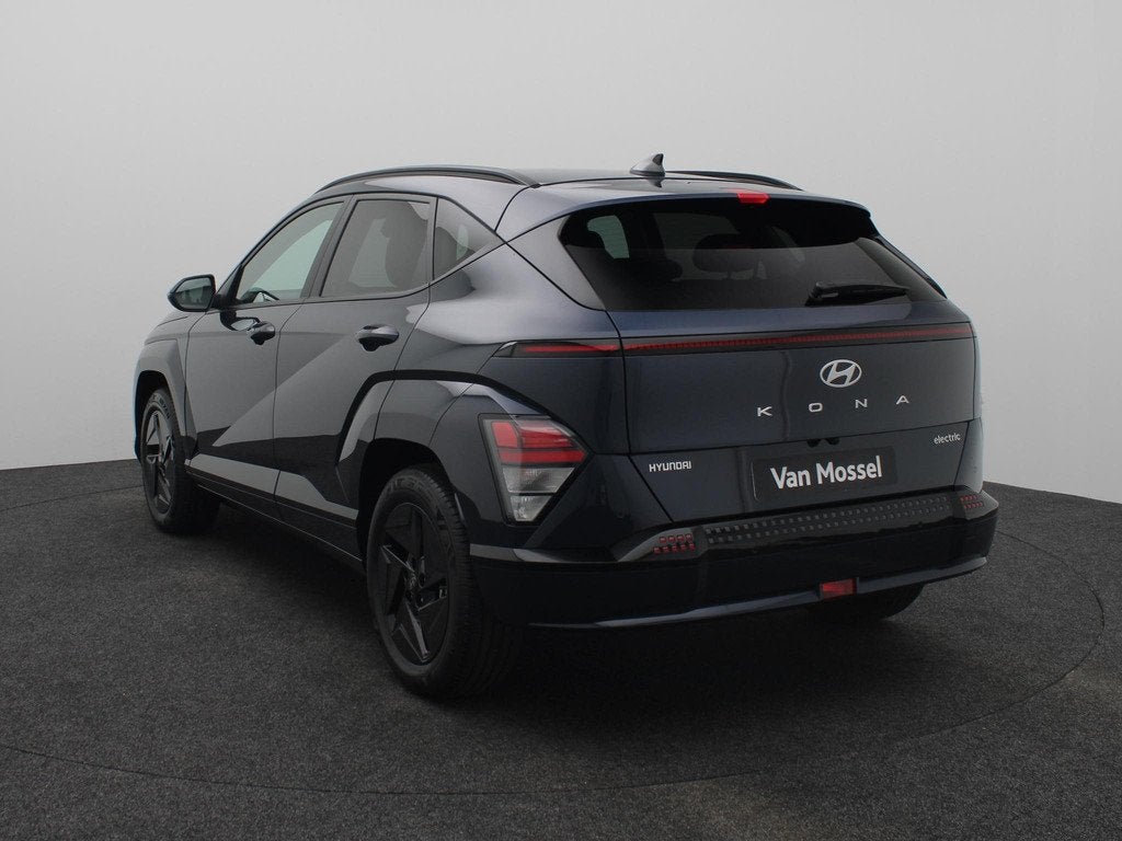 Hyundai Kona Electric Long Range Pure Edition 64.8 kWh | Ach, Auto's, Hyundai, Stof, Automatische klimaatregeling, Zwart, Met garantie (alle)