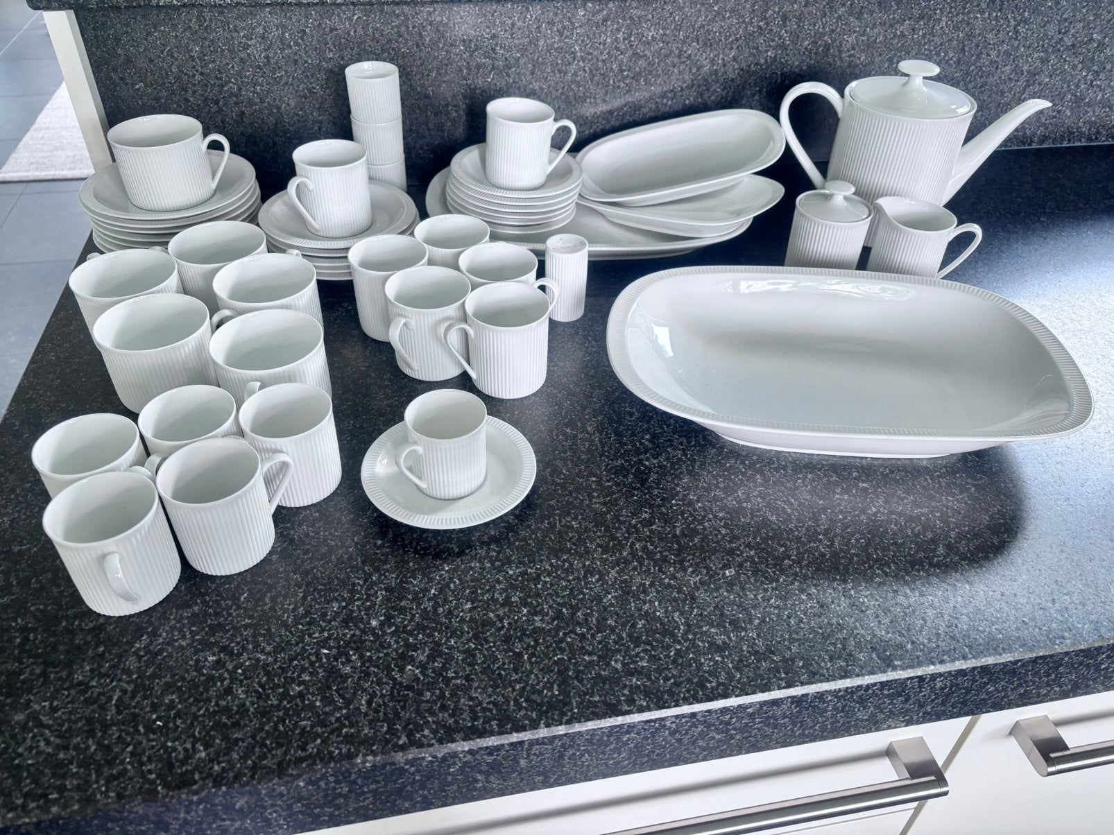 Wit porseleinen servies Cannelee (Arzberg/Royal Porcelain), Ophalen, Gebruikt, Porselein, Compleet servies