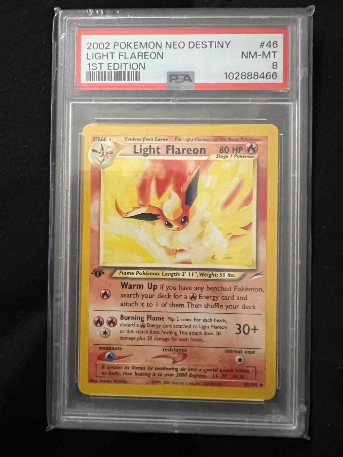 PSA 8 Light Flareon 2002 Neo Destiny 1st Edition Pokémon, Hobby en Vrije tijd, Verzamelkaartspellen | Pokémon, Ophalen of Verzenden