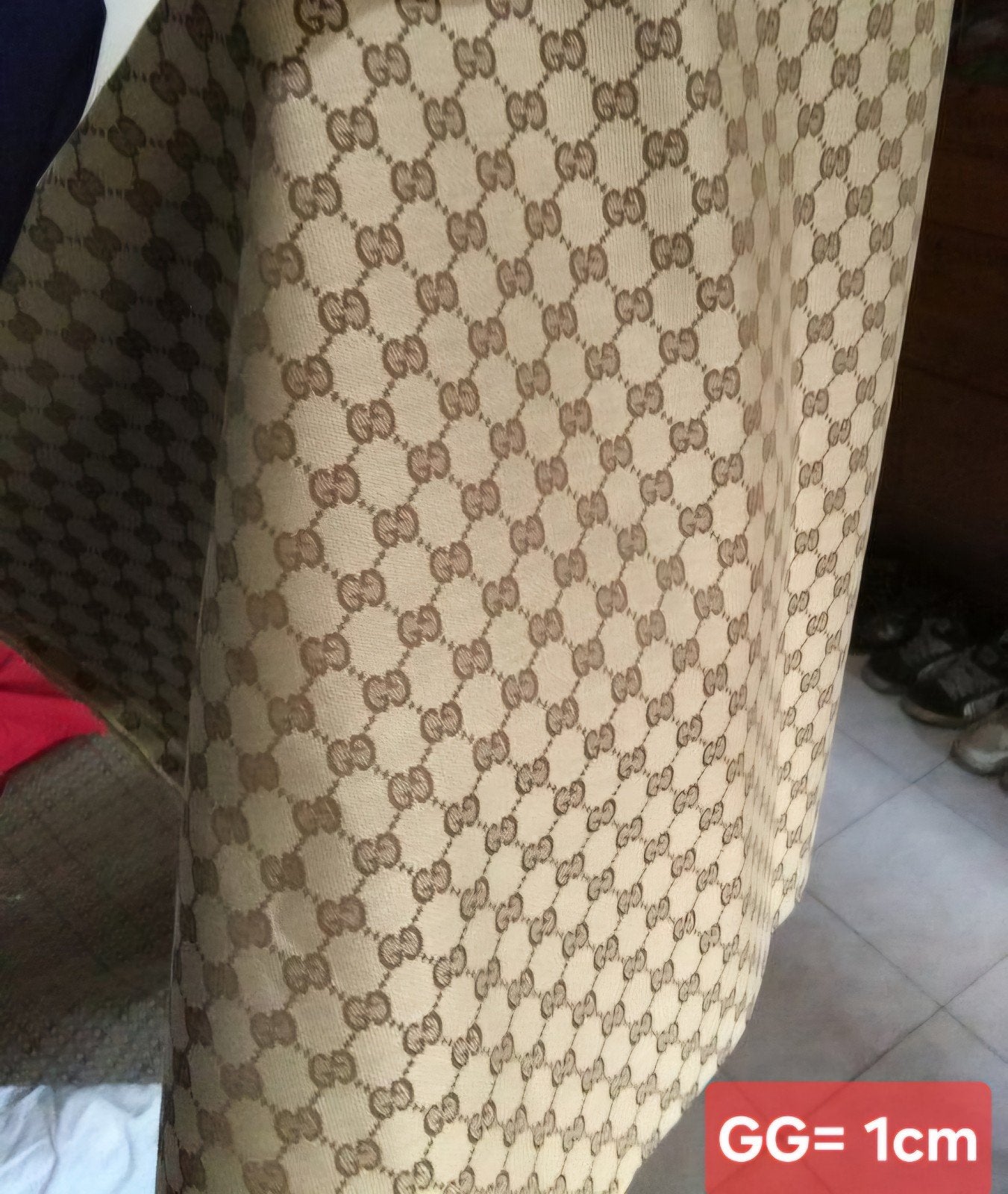 GUCCI KLEDING STOF. GUCCI JAS TAS KLEDING STOF. HOBBY, Ophalen of Verzenden, Nieuw, 200 cm of meer, 120 cm of meer