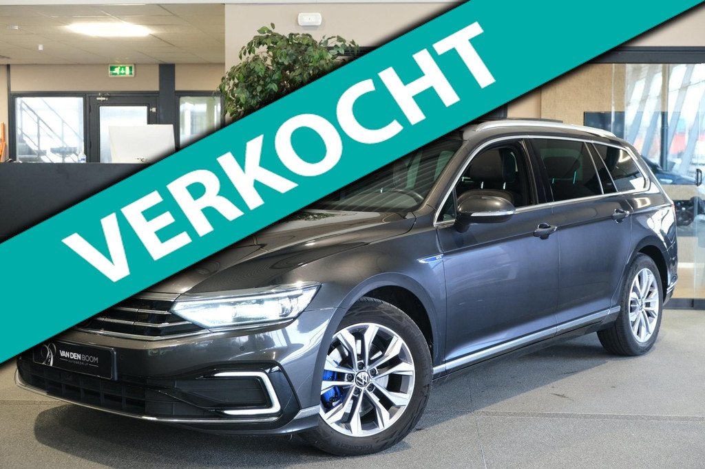 Volkswagen Passat Variant 1.4 TSI PHEV GTE 218 PK Pano Trek, Auto's, Volkswagen, Gebruikt, Zwart, 4 cilinders, Hybride Elektrisch/Benzine