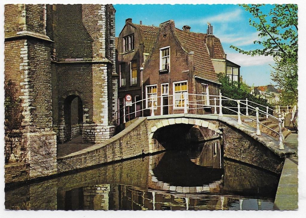 Delft Kerkstraat oude Huisje Ongelopen ansichtkaart (2998, Ophalen of Verzenden, 1980 tot heden, Ongelopen, Zuid-Holland