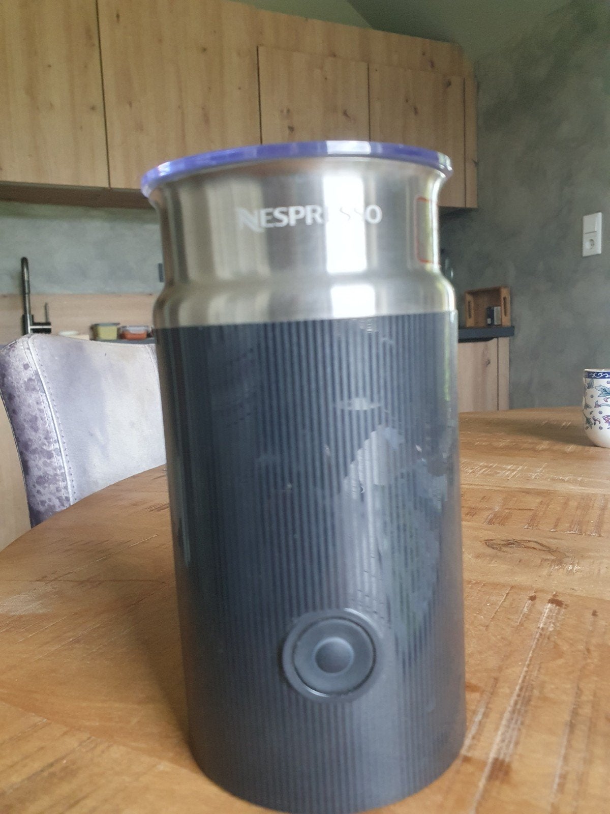 Nespresso melkopschuimer beker zonder snoer., Ophalen of Verzenden, Zo goed als nieuw