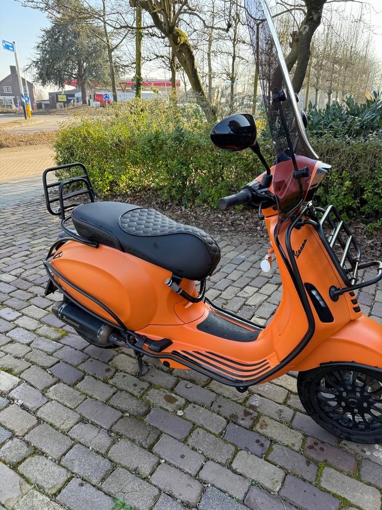 Vespa Sprint, Ophalen, Overige modellen, Maximaal 45 km/u, Zo goed als nieuw
