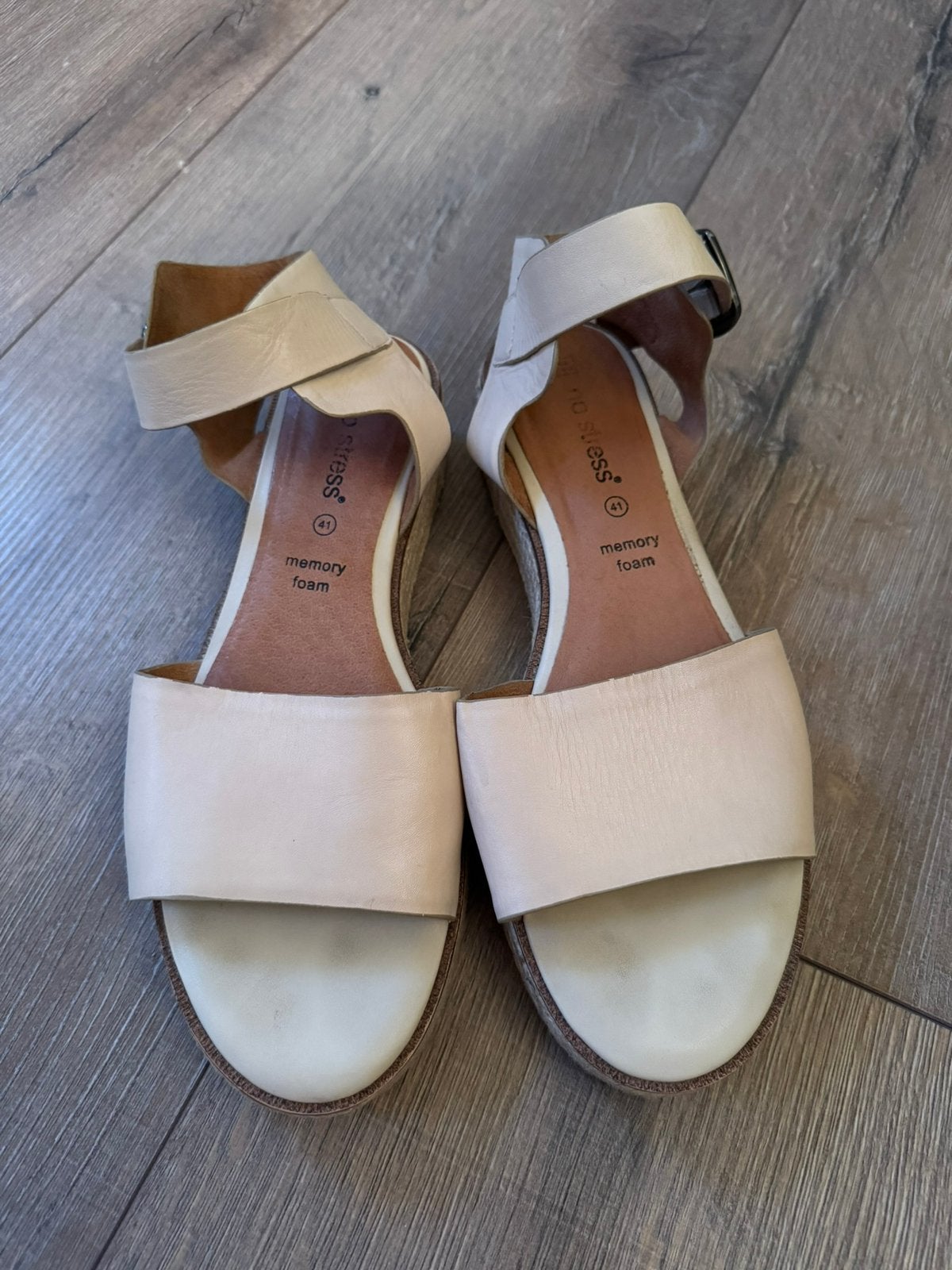 Manfield no stress sandalen, Beige, Zo goed als nieuw, Sandalen of Muiltjes, Ophalen of Verzenden