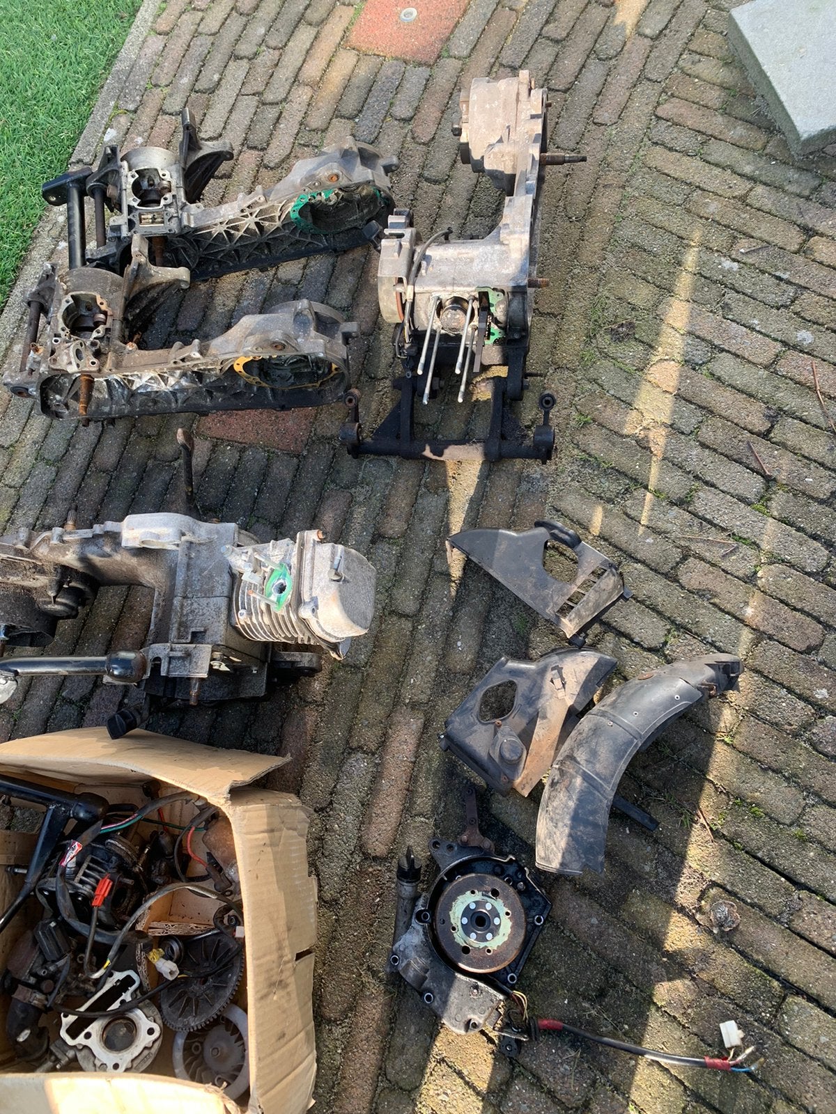 2x Gy6 blok en onderdelen, Ophalen, Gebruikt, Blok, Peugeot