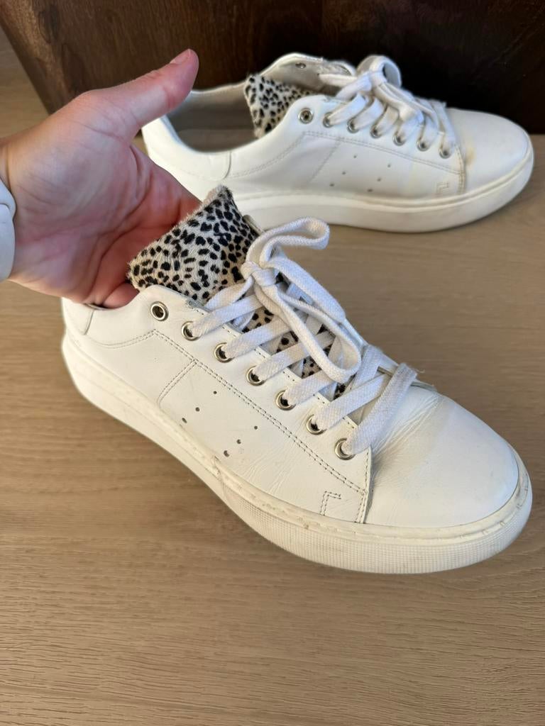 Te koop witte tango sneakers, Kleding | Dames, Schoenen, Wit, Ophalen of Verzenden, Sneakers of Gympen, Zo goed als nieuw