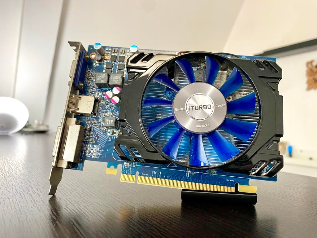 HIS Radeon HD 5450 2GB iTURBO Cooler Grafische Kaart, Computers en Software, Videokaarten, Ophalen of Verzenden, Gebruikt, GDDR3