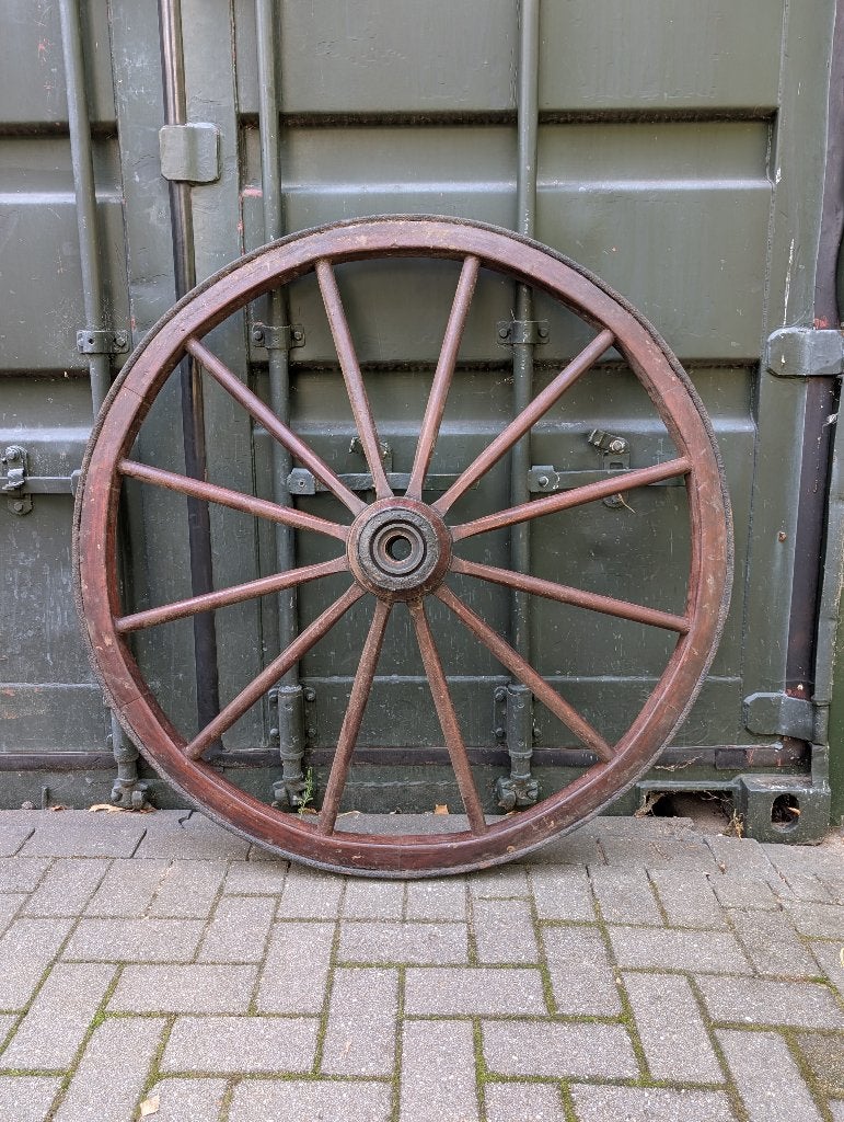 Wagenwiel, origineel en in zeer goede staat, ø115 cm., Ophalen