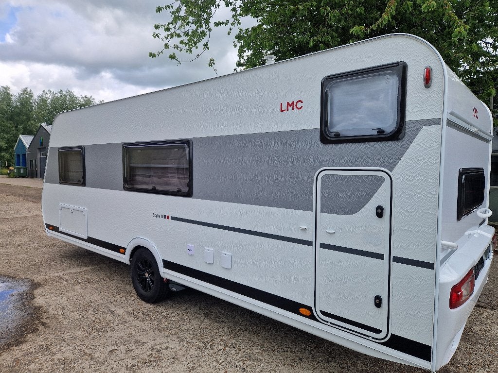LMC Style 582 K, 2026 Mover Luifel Garage 6 pers. 29950,- !!, LMC, Rondzit, Postbus 20 - 7480 AA Haaksbergen, Bedrijf