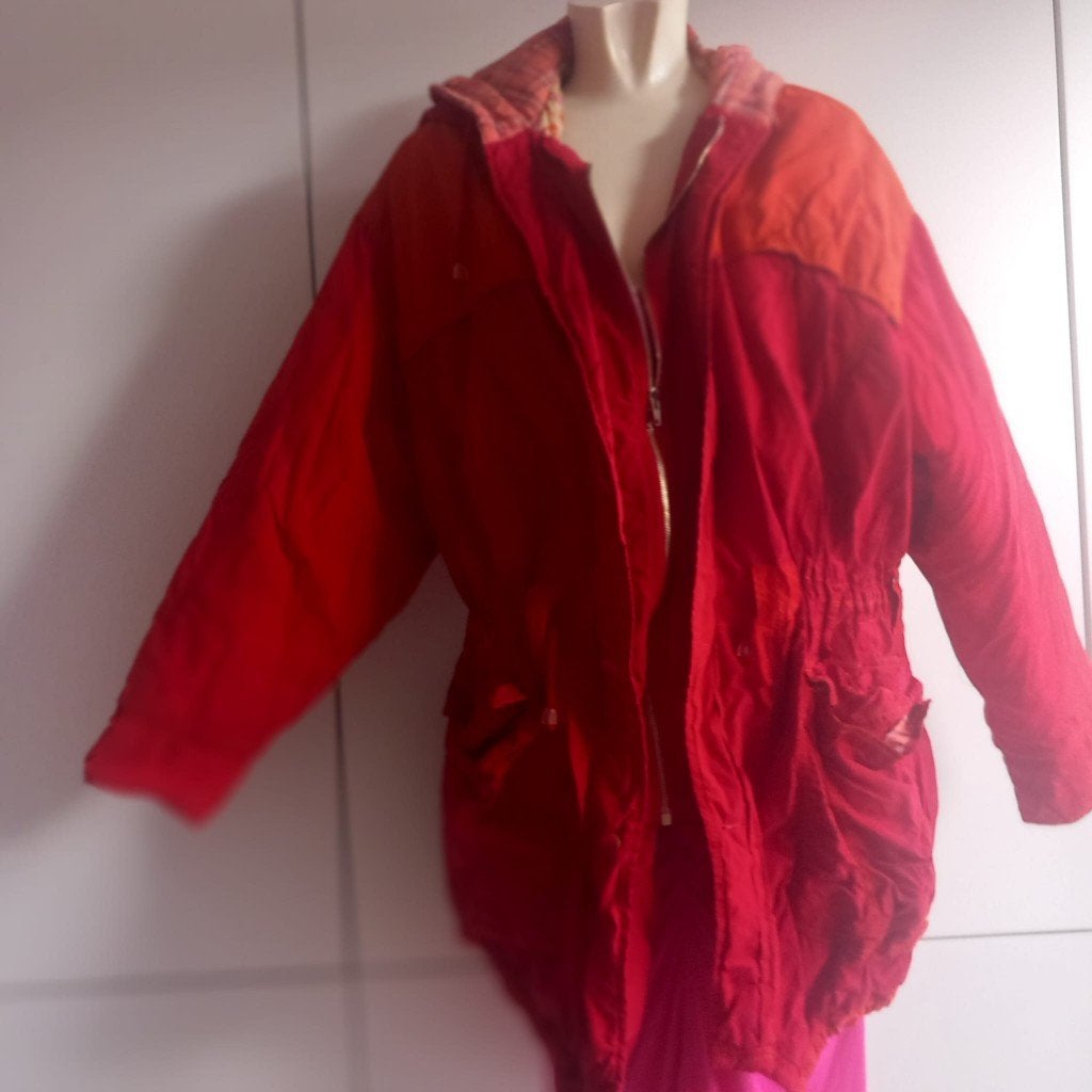 Oilily dames jas parka rood maat M, Maat 38/40 (M), Oilily, Ophalen of Verzenden, Gedragen