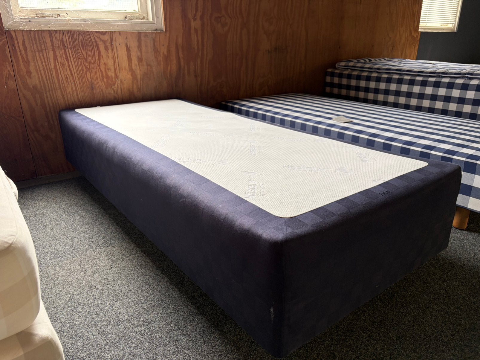 Hastens Excel medium | 90x210 unieke kleur, 210 cm, Tweepersoons, Ophalen of Verzenden, Zo goed als nieuw