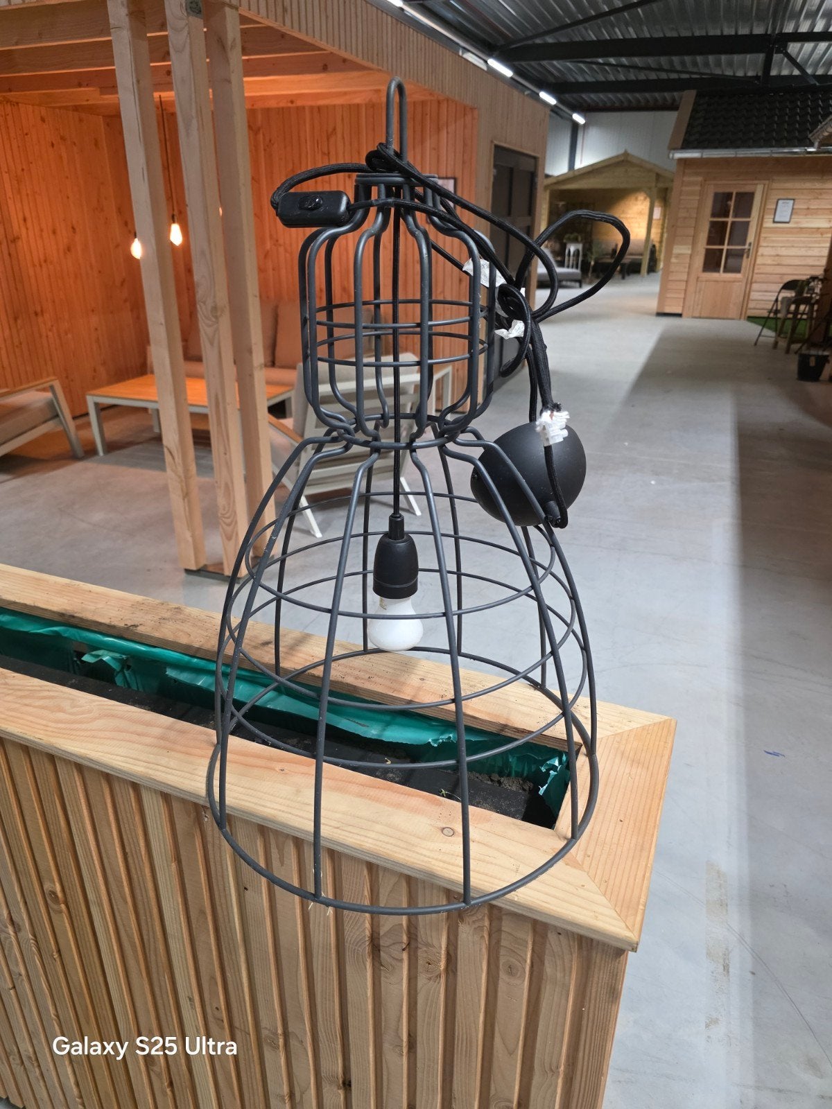 Industriële hanglamp - Zwart metalen kooi, Ophalen, Zo goed als nieuw, Metaal, Industrieel