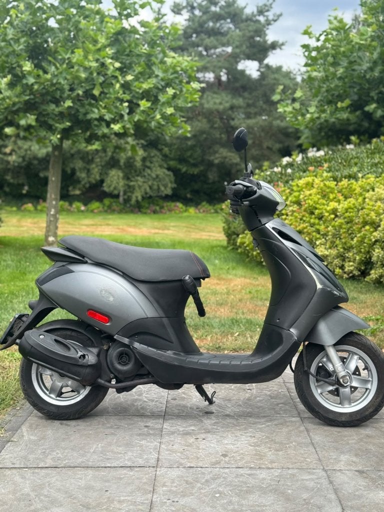 Piaggio zip snor mat grijs start en rijd goed, Niet ingevuld, Niet ingevuld, Niet ingevuld