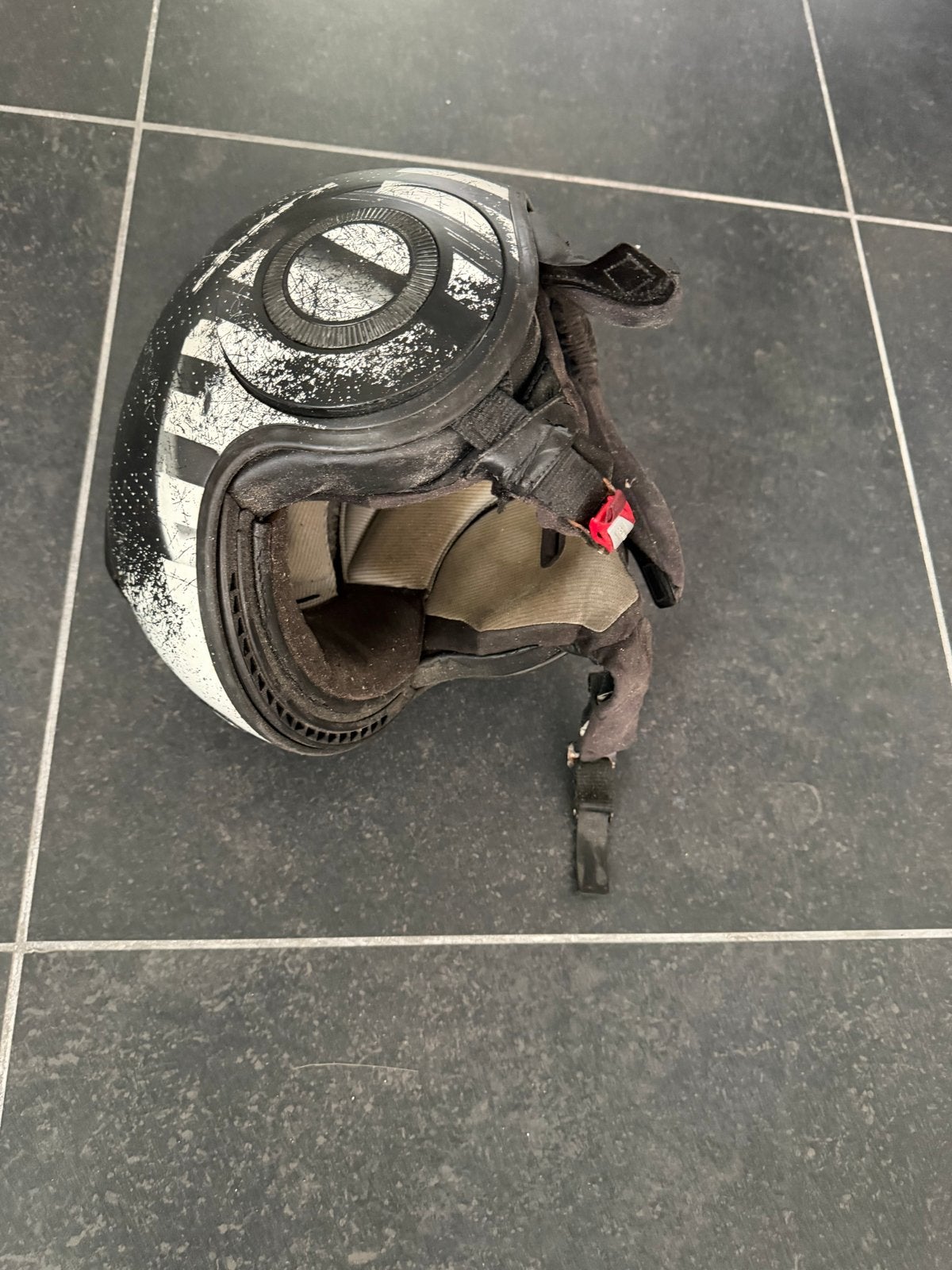 Skihelm/Snowboardhelm Zwart/Wit - Gedragen, Ophalen of Verzenden, Gedragen, Maat 46/48 (XL) of groter, Overige typen