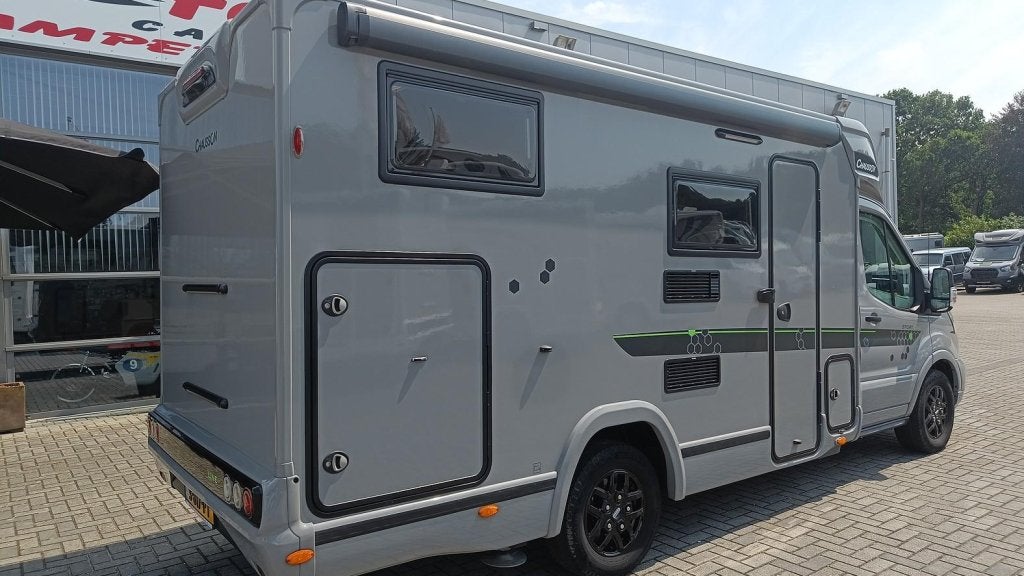 Automaat Levelsysteem Chausson SportLine S697 23 170pk 23dkm, Caravans en Kamperen, Automaat, Ringverwarming, 6 tot 7 meter, Tot en met 3