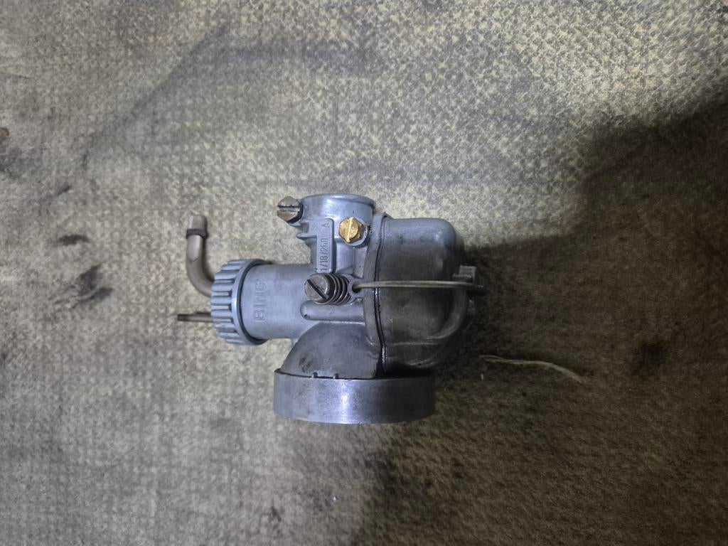 Prachtige Originele 18 mm Bing Carburateur kreidler RS, Fietsen en Brommers, Rhenen, Van belzen scooters, Boslandweg 148, Ophalen of Verzenden