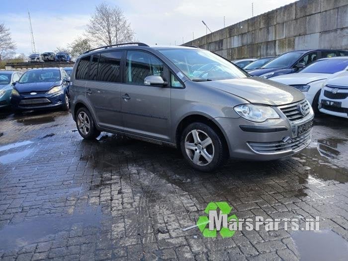 Dorpel rechts van een Volkswagen Touran (LD7S), Auto-onderdelen, Gebruikt, -, Volkswagen, -