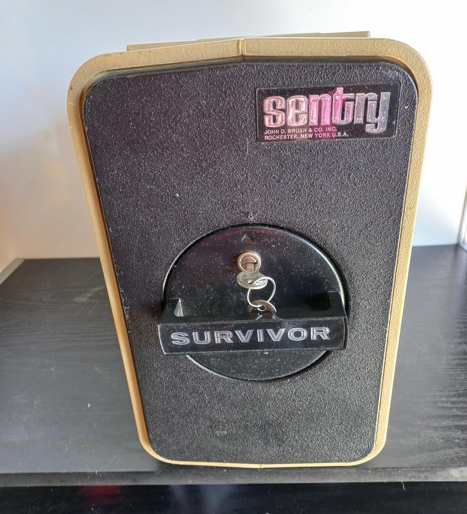 Sentry Kluis Survivor - 1 uur brandwerend, Ophalen, Gebruikt