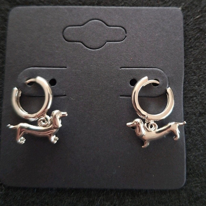 Leuke Teckel Oorbellen - Zilverkleurig, Overige materialen, Hangers, Nieuw, Ophalen of Verzenden
