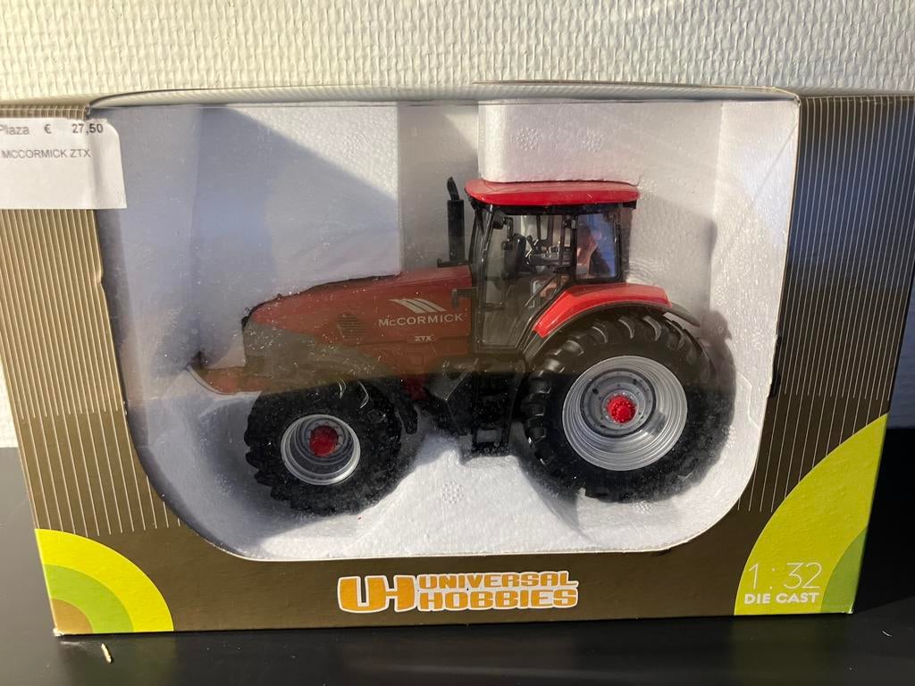 mccormick ZTX UH 1:32, Hobby en Vrije tijd, Modelauto's | 1:32, Zo goed als nieuw, Tractor of Landbouw, Universal Hobbies, Ophalen of Verzenden