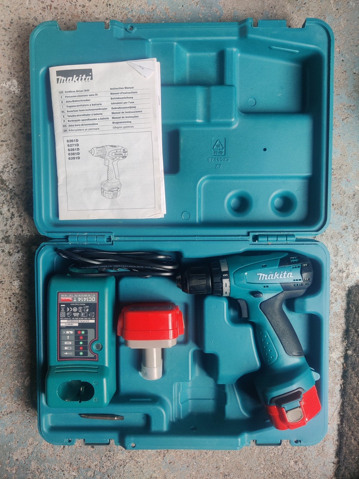Makita boormachine set, Doe-het-zelf en Verbouw, Ophalen of Verzenden, Gebruikt, Boor- en Schroefmachine, Variabele snelheid