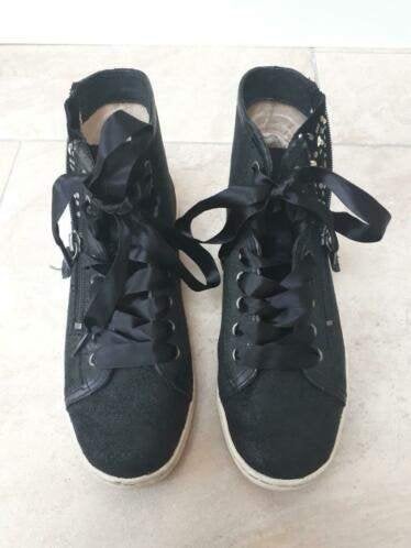 UGG gympen maat 38, UGG, Zwart, Ophalen of Verzenden, Sneakers of Gympen