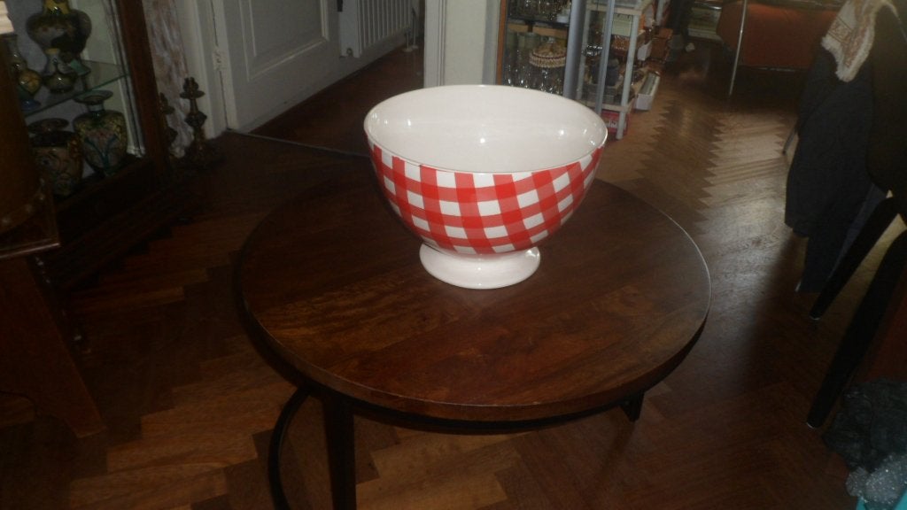Grote schaal fruitschaal 35 cm At home with Marieke rood wit, Gebruikt, Landelijk/Boerenbont, Ophalen of Verzenden, Schaal of Schalen