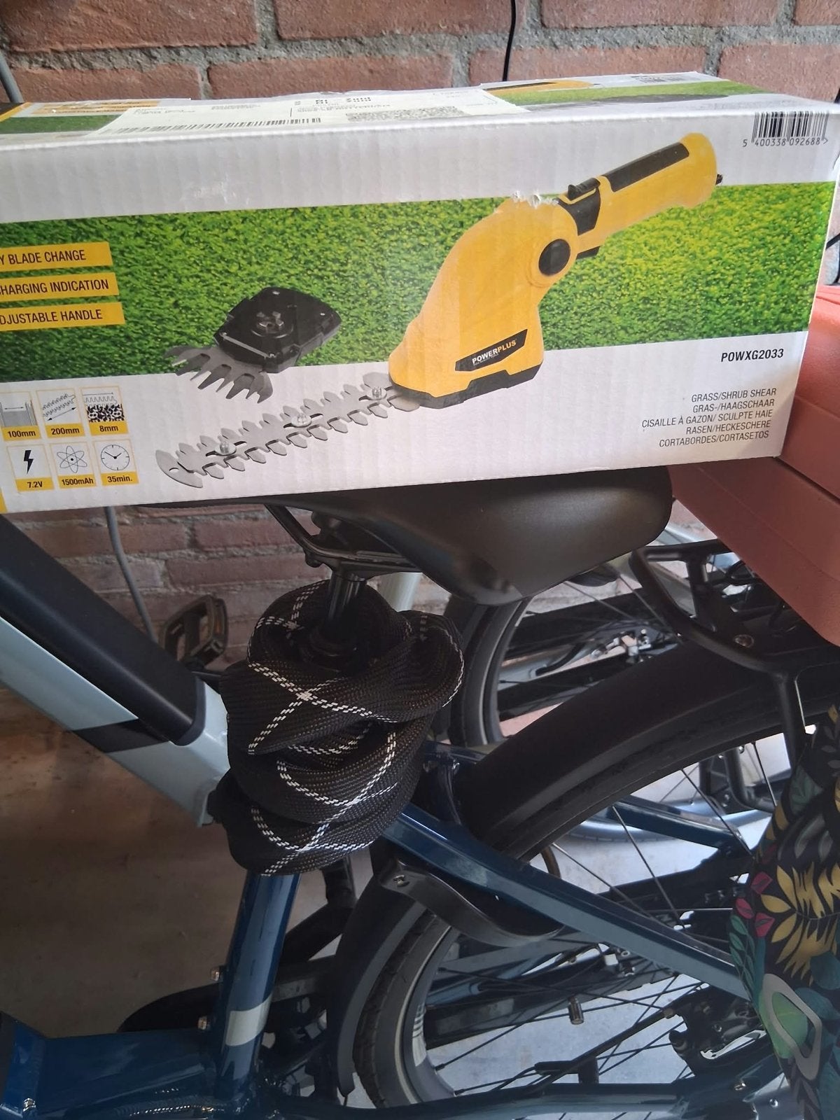 Powerplus Accu Heggenschaar - Compact en Krachtig, Ophalen, Gebruikt, Accu