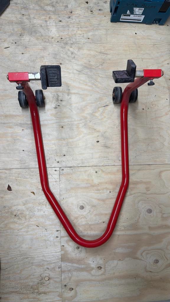 Paddock stand motor, Ophalen