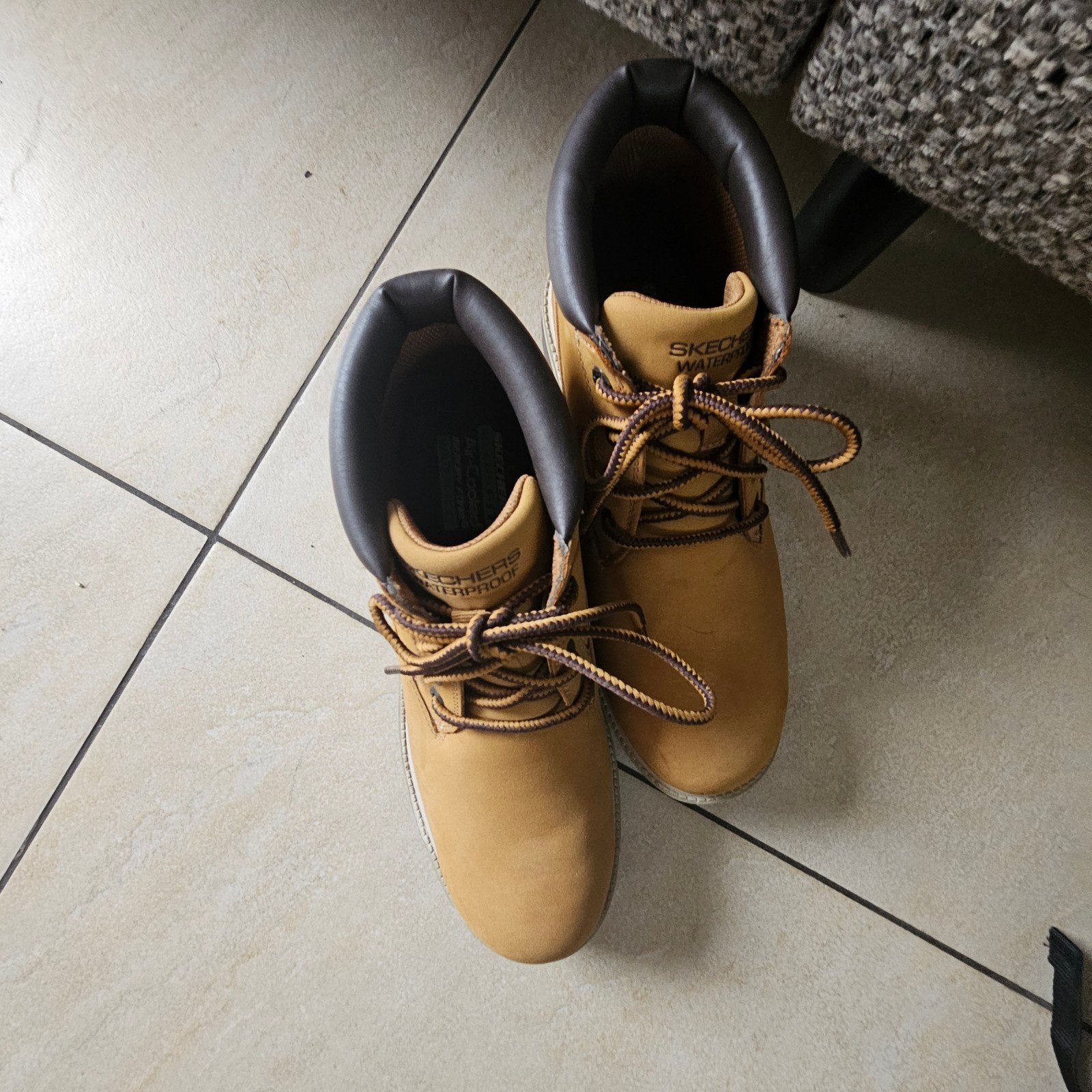 Skechers Waterproof Boots - Zo goed als nieuw, Bruin, Boots, Ophalen of Verzenden, Zo goed als nieuw