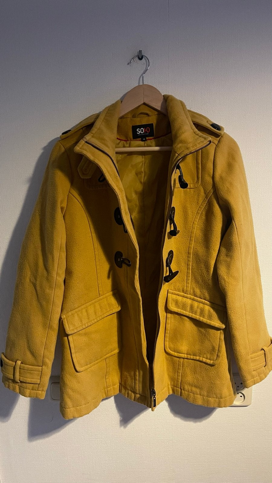 Soho Collection Gele Duffle Coat Maat 40, Ophalen of Verzenden, Gedragen, Maat 38/40 (M), Geel