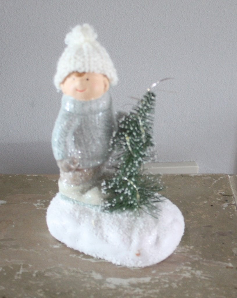 beeldje met jongen en kerstboom met licht, Ophalen of Verzenden, Gebruikt
