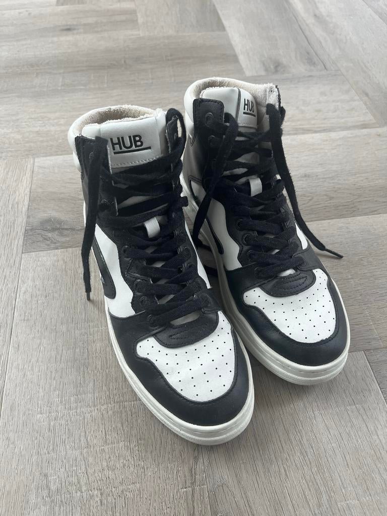 Hub schoenen maat 40 - Zo goed als nieuw, Zwart, Ophalen of Verzenden, Sneakers of Gympen, Zo goed als nieuw