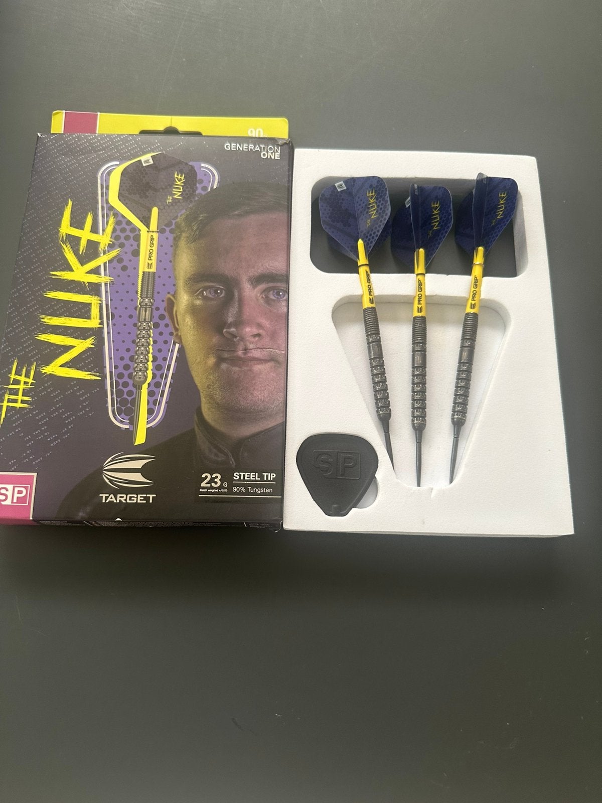 Luke littler gen 1 darts, Sport en Fitness, Darts, Verzenden, Zo goed als nieuw, Pijlen