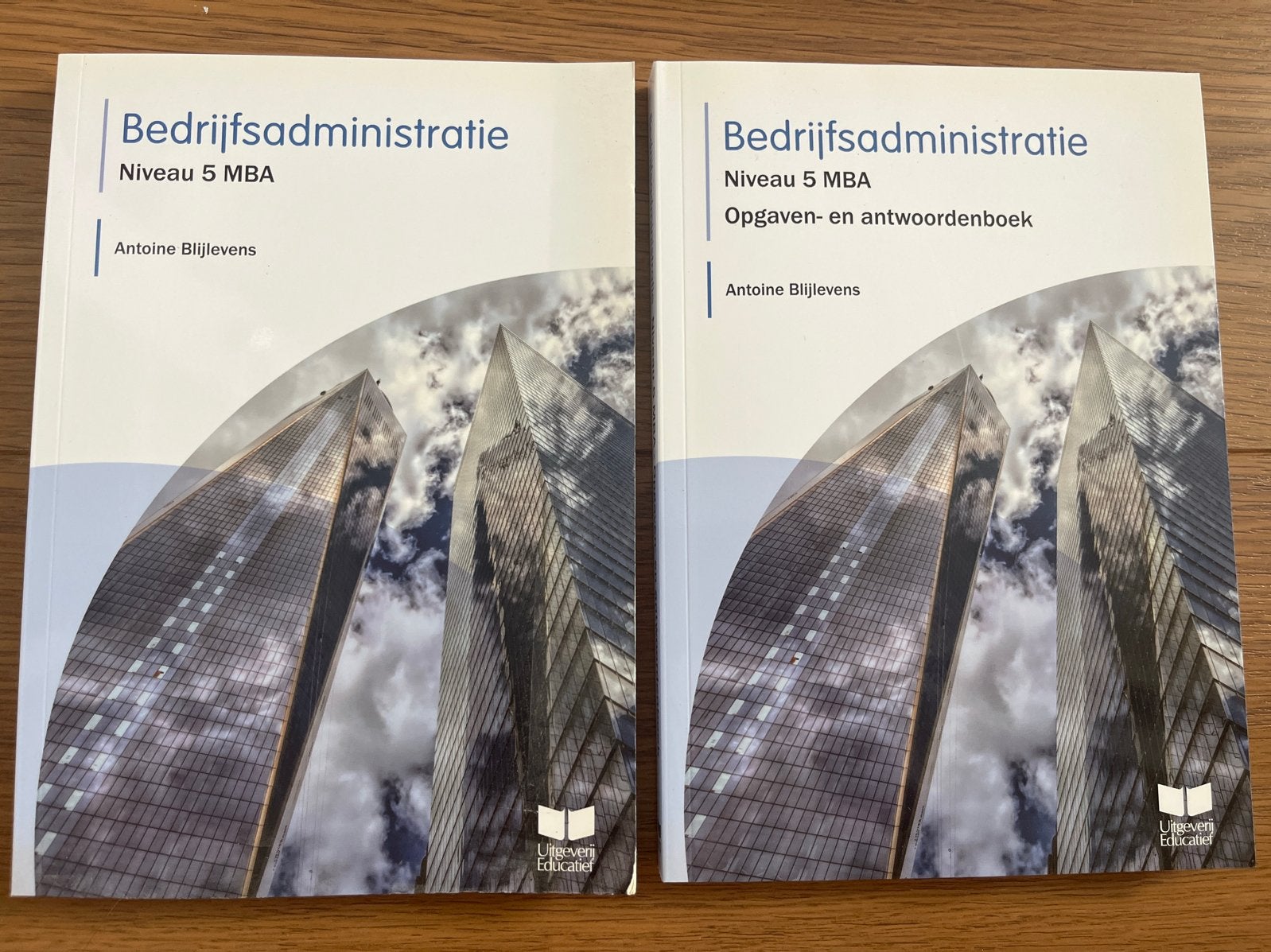 Bedrijfsadministratie Niveau 5 MBA (Boek + Opgavenboek), Ophalen, Gamma, Zo goed als nieuw, HBO