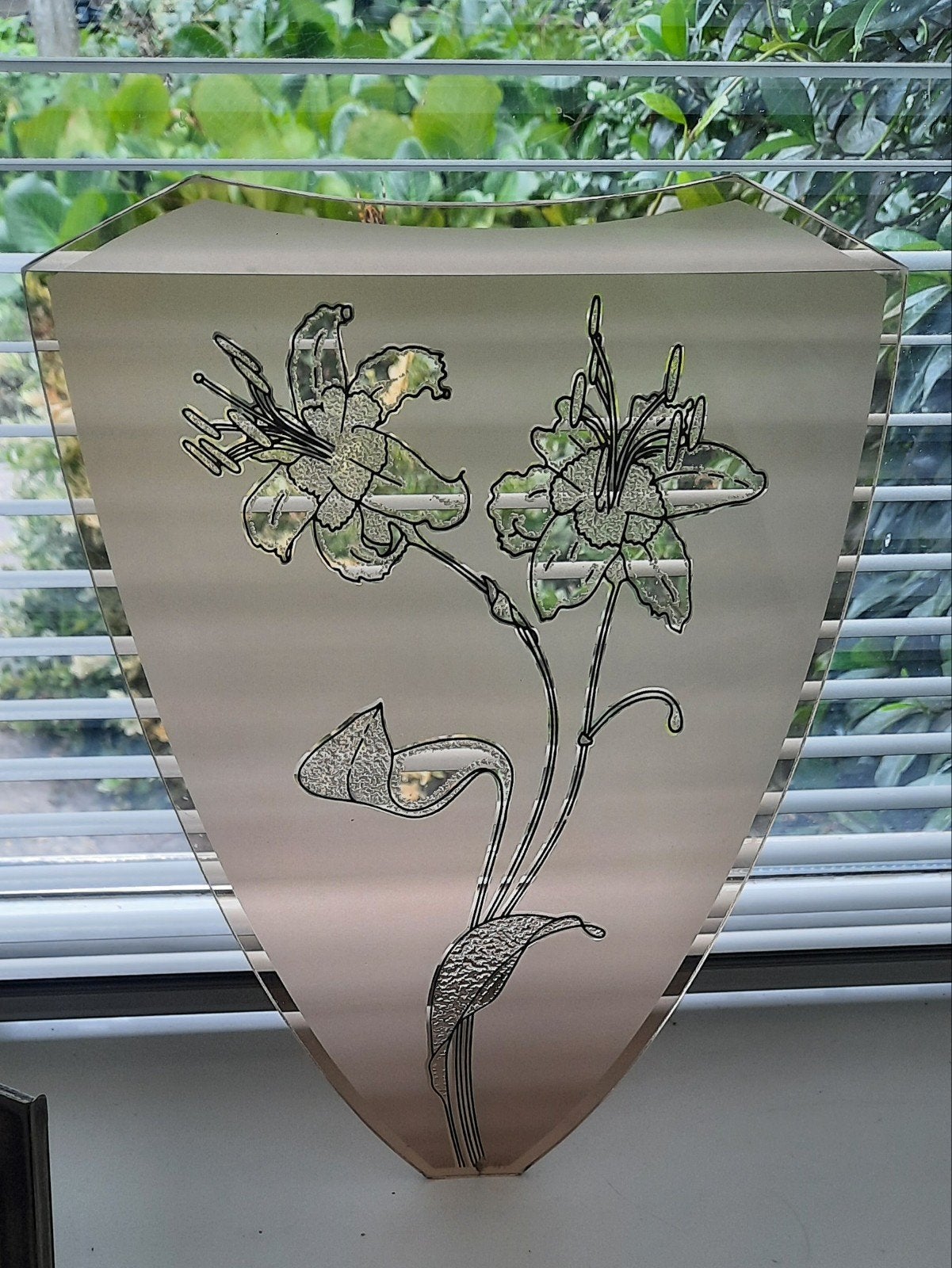 2 glazen paneeltjes met bloemmotief er ingeetst, Ophalen of Verzenden, Zo goed als nieuw, Overige typen