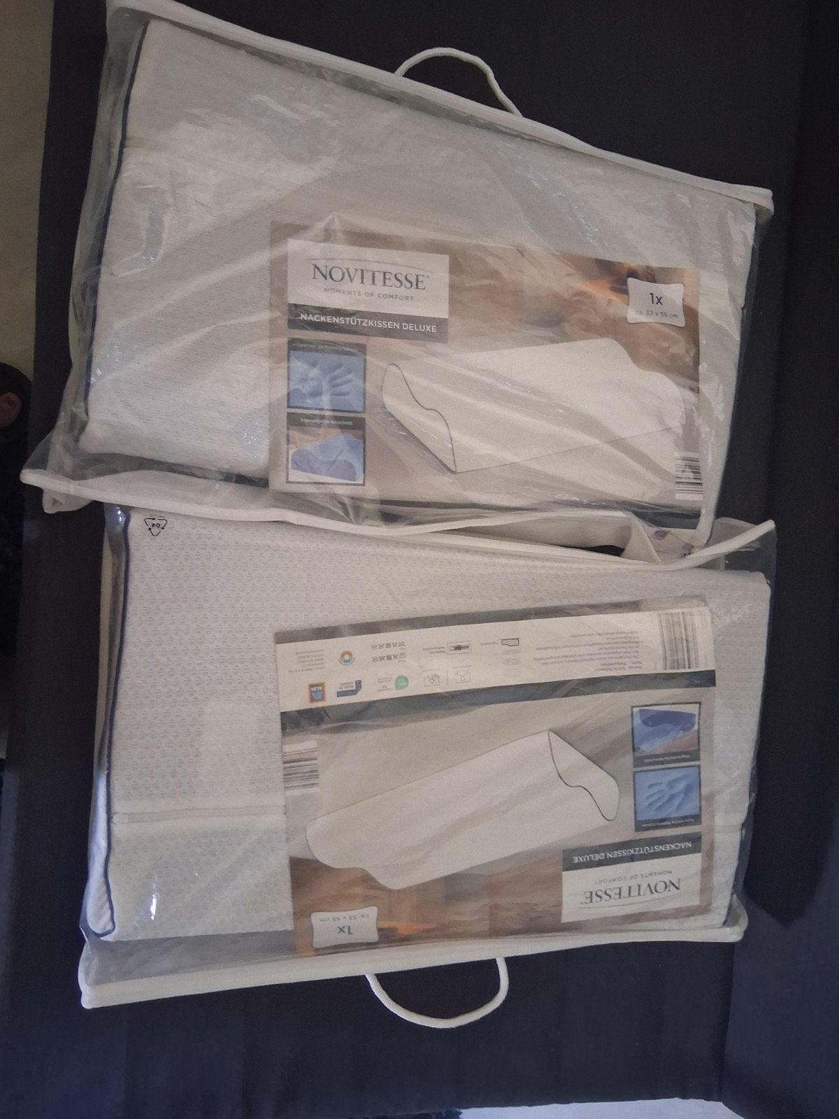 2 Nieuwe Novitesse Nackenstützkissen Deluxe Hoofdkussens, Overige merken, Nieuw, Ophalen of Verzenden, Vierkant