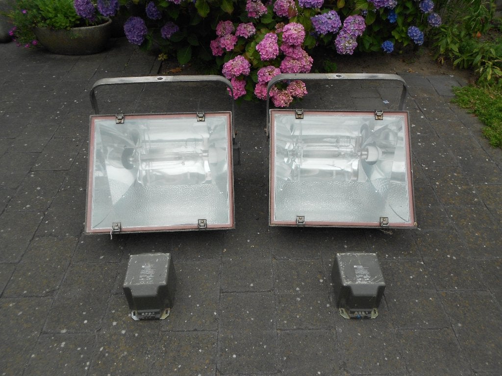 2 Industriele  Lampen, Ophalen, Gebruikt, Metaal, Grijs