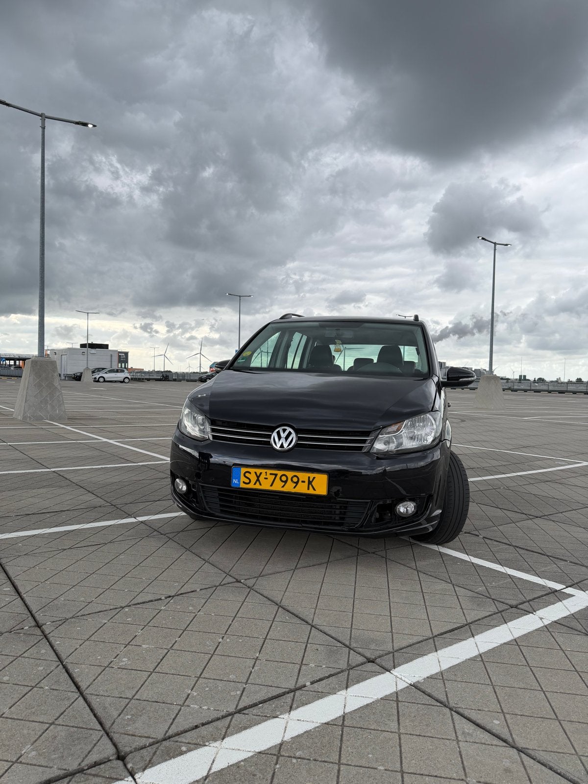 Volkswagen 2011 Zwart, Auto's, 7 stoelen, Zwart, 1485 kg, Diesel