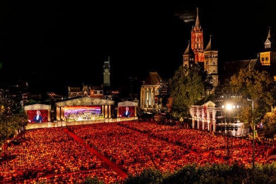 Te koop: kaartje Andre Rieu inclusief terrasarangement, Tickets en Kaartjes, Eén persoon, Juli