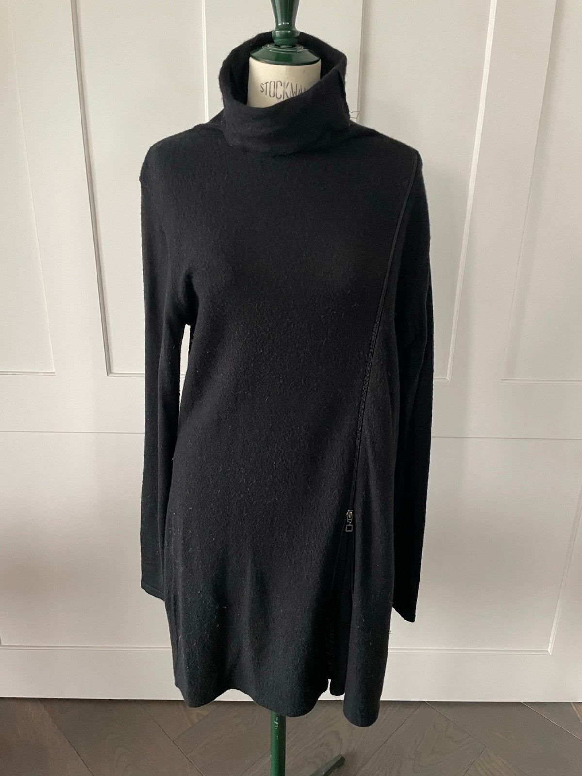 Sarah Pacini, zwarte trui met rits detail, maat 38/40, Verzenden, Gedragen, Maat 38/40 (M), Zwart