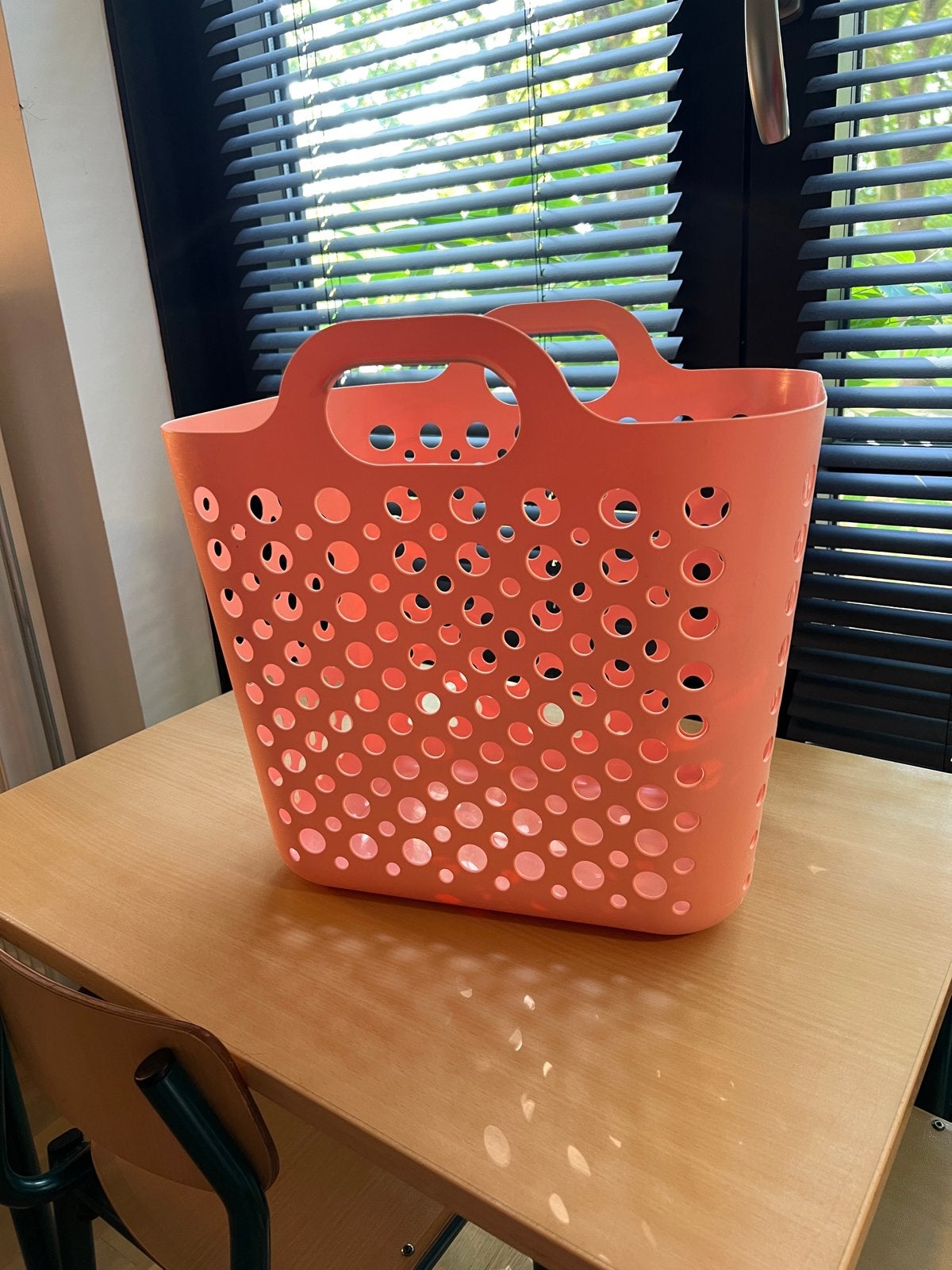 Roze opbergmand/ wasmand met handvatten, Ophalen, Zo goed als nieuw, Roze, Kunststof