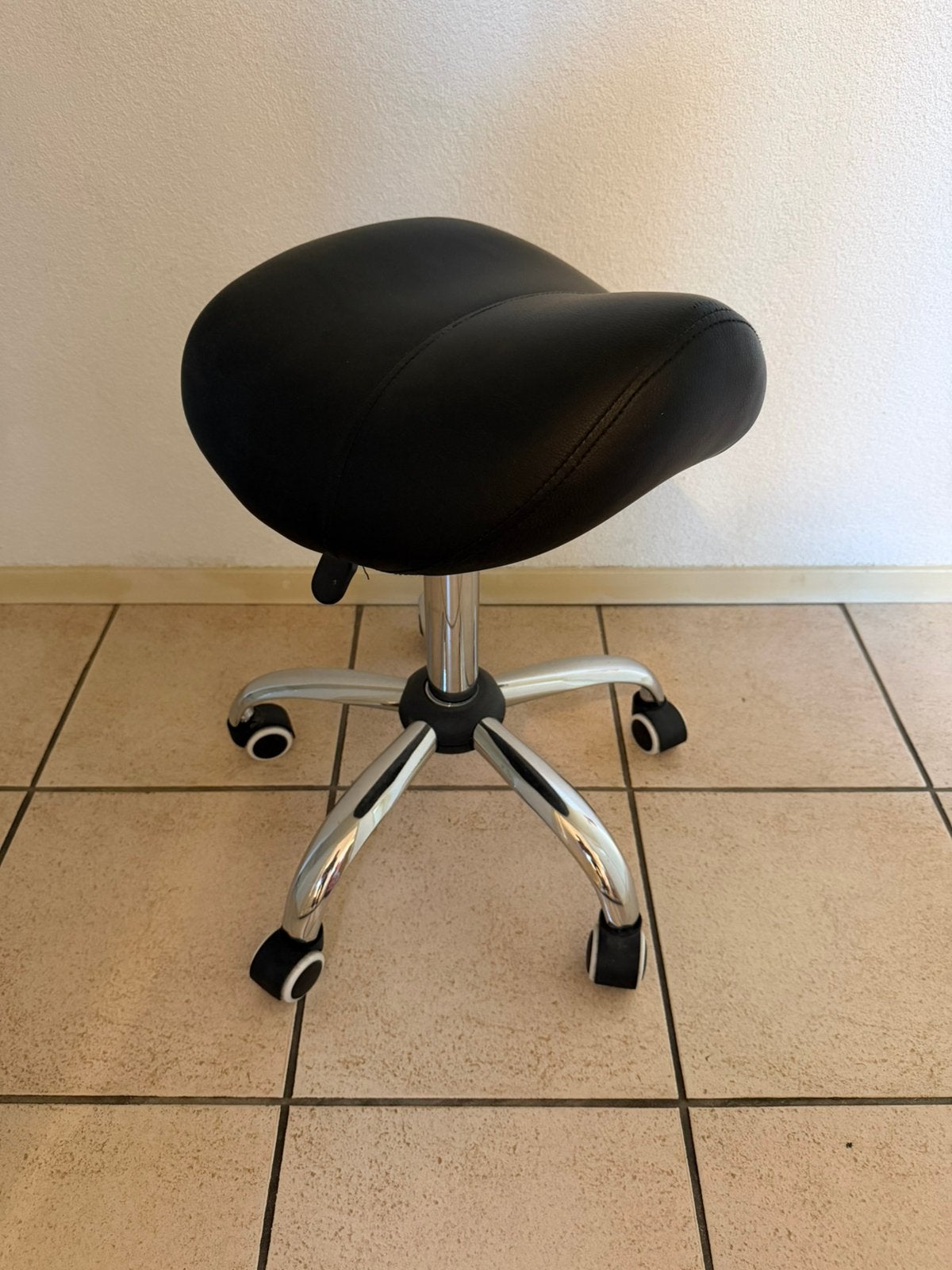 Ergonomische Zadelkruk Zwart op Wielen zgan, Ophalen, In hoogte verstelbaar, Zo goed als nieuw