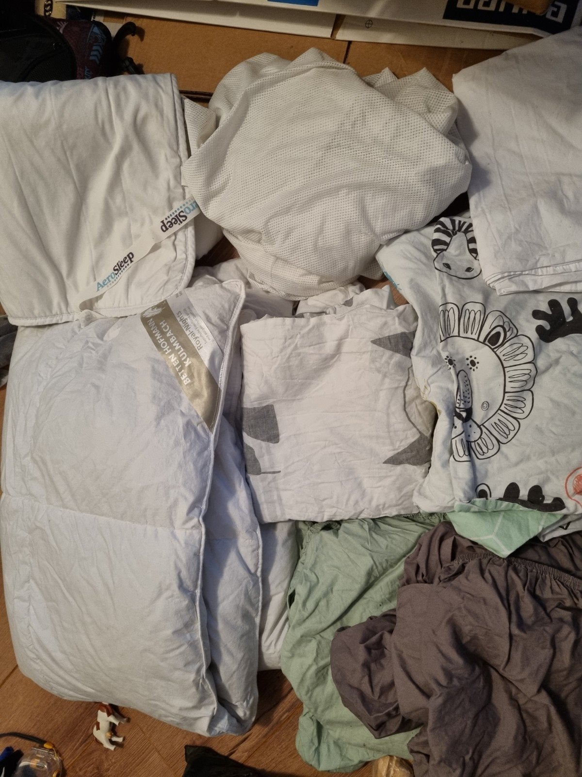 Donzen dekbed, beddengoed en hoeslakens ledikant 140x70, Ophalen of Verzenden