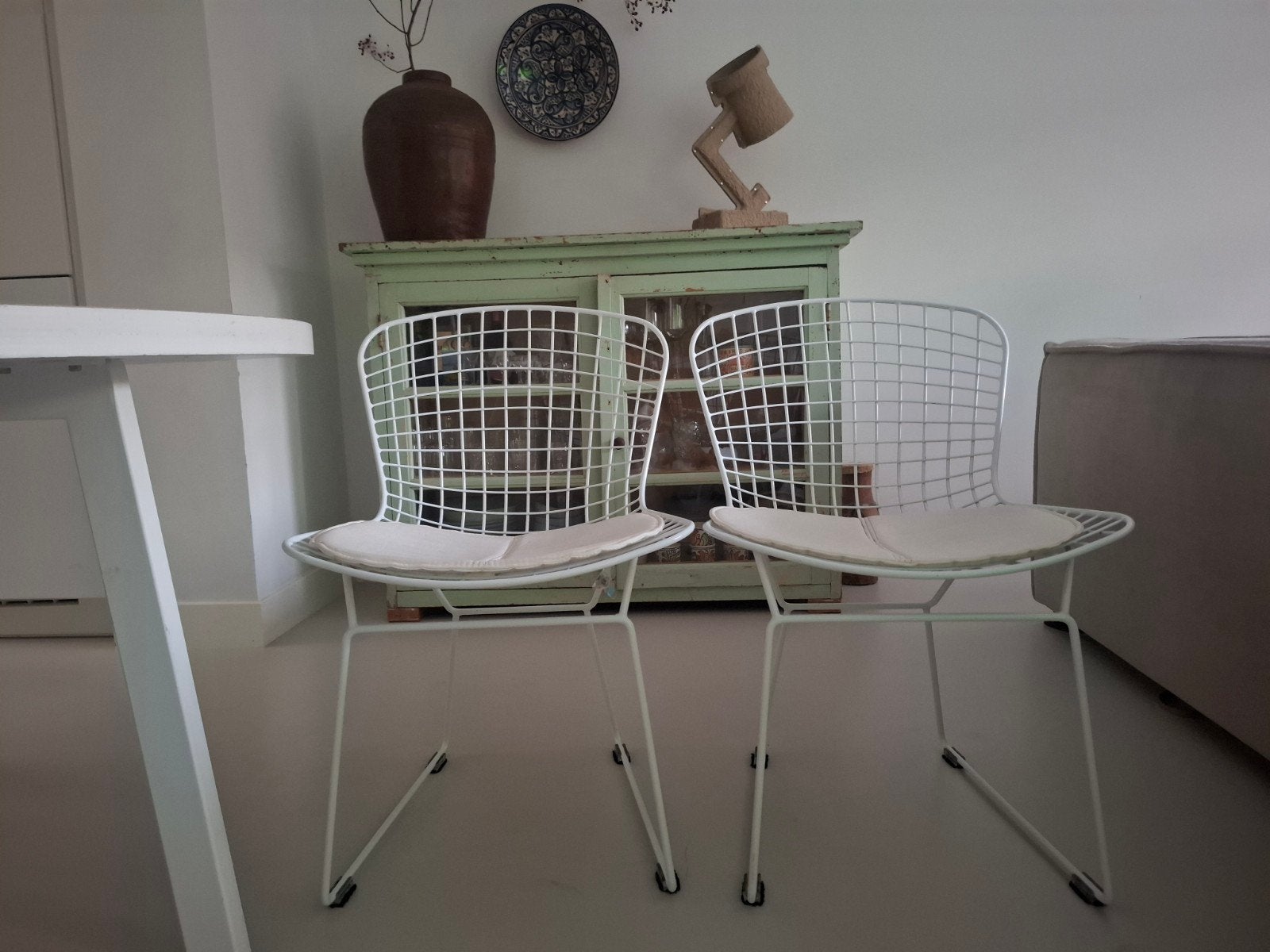 Draadstoeltjes wit 1 + 1 gratis, Huis en Inrichting, Stoelen, Ophalen, Wit, Metaal, Twee