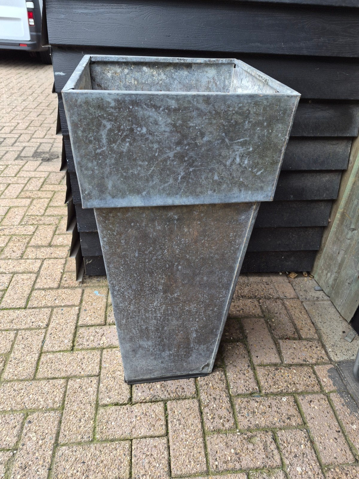 Hoge zinken bloembak. Plantenbak., Ophalen, Vierkant