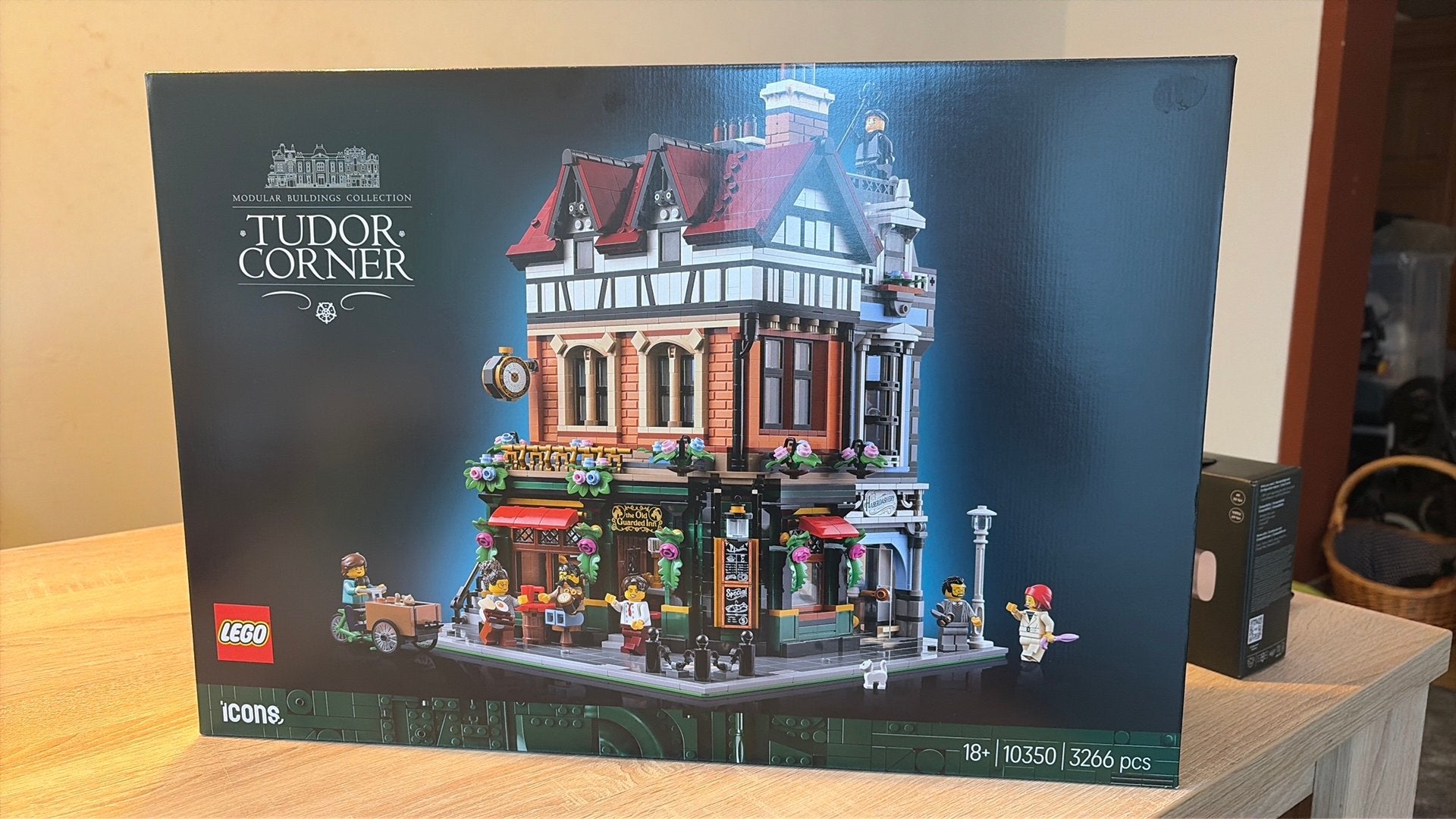 LEGO Tudor Corner 10350, Ophalen, Lego, Nieuw, Icons